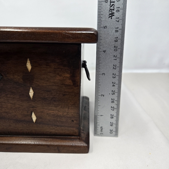 Vtg Handcrafted Wooden Box Featuring Inlaid Design 1990-1940 India Diamond Metal - Picture 12 of 15